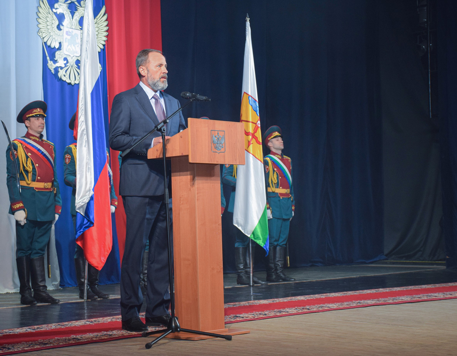 Геннадию Мамаеву вручили знак «Почётный гражданин Кировской области»