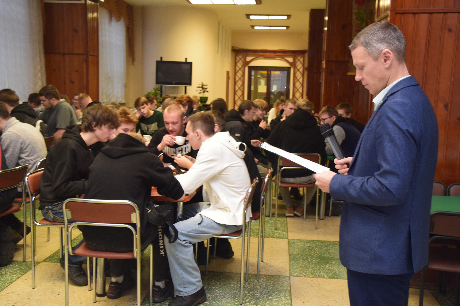 Погружение в профессию: для студентов подшефного техникума в АО «ЛЕПСЕ» организовали экскурсии и профориентационный КВИЗ 